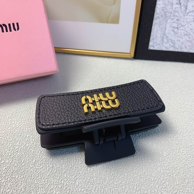 MiuMiu Hair Grab Clip 12lyx1 (9)